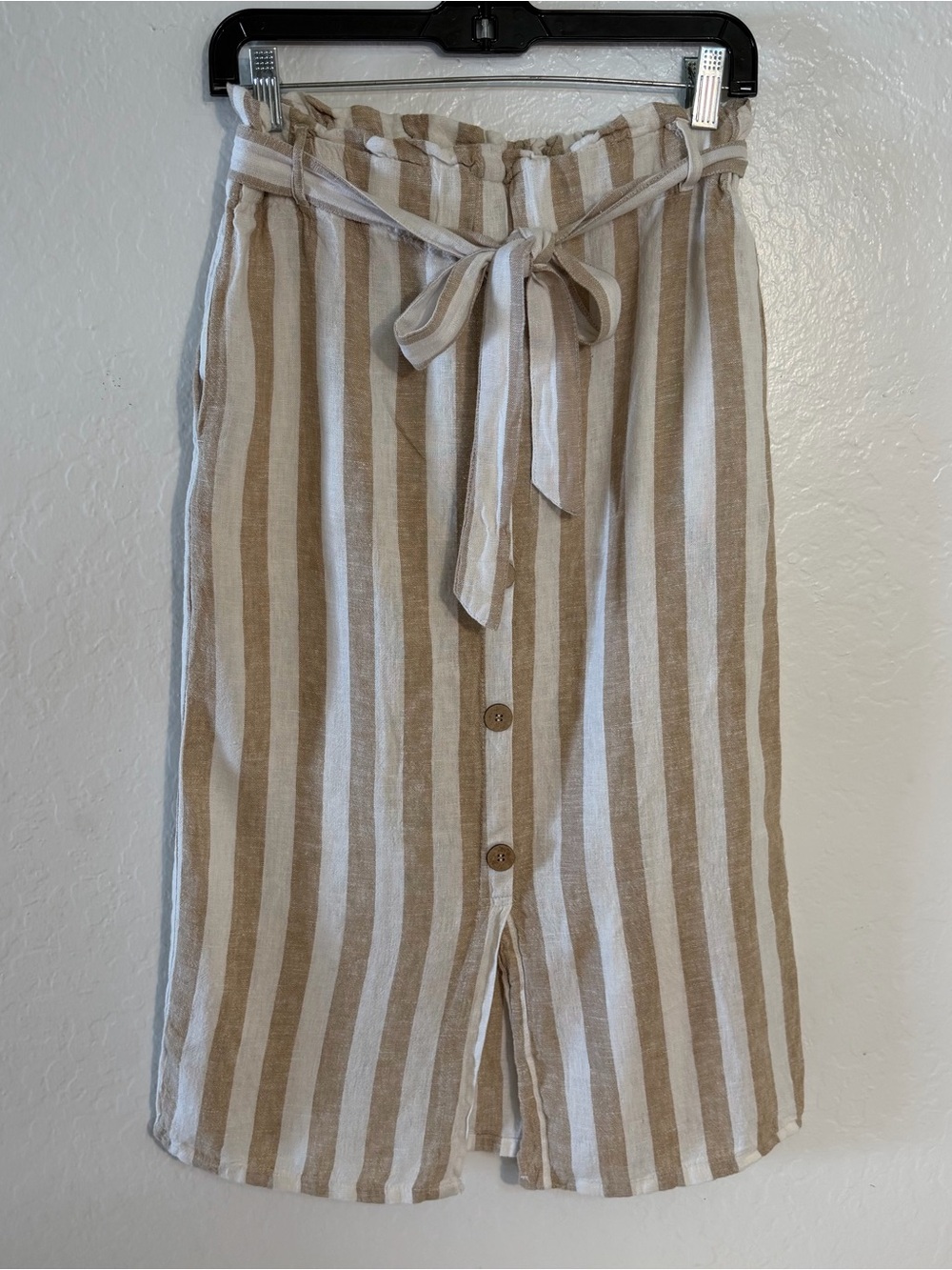 Love Tree Linen Blend Paperboy Waist Striped Skirt White /Tan Sz Medium